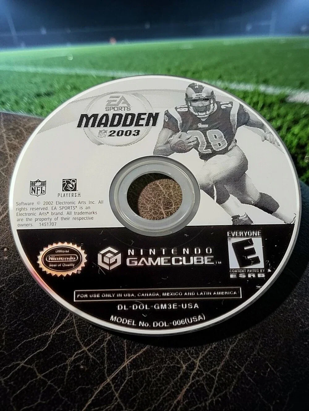 Madden NFL 2003 (Nintendo GameCube, 2002) DISC ONLY Includes Paper Sleeve. The p
